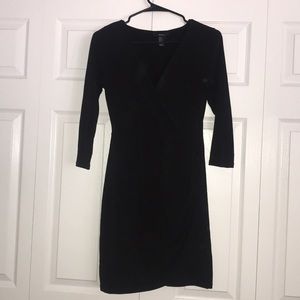 Black v neck dress